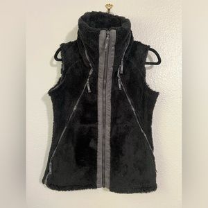 Kuhl Vest, women’s small, black, stashable hood